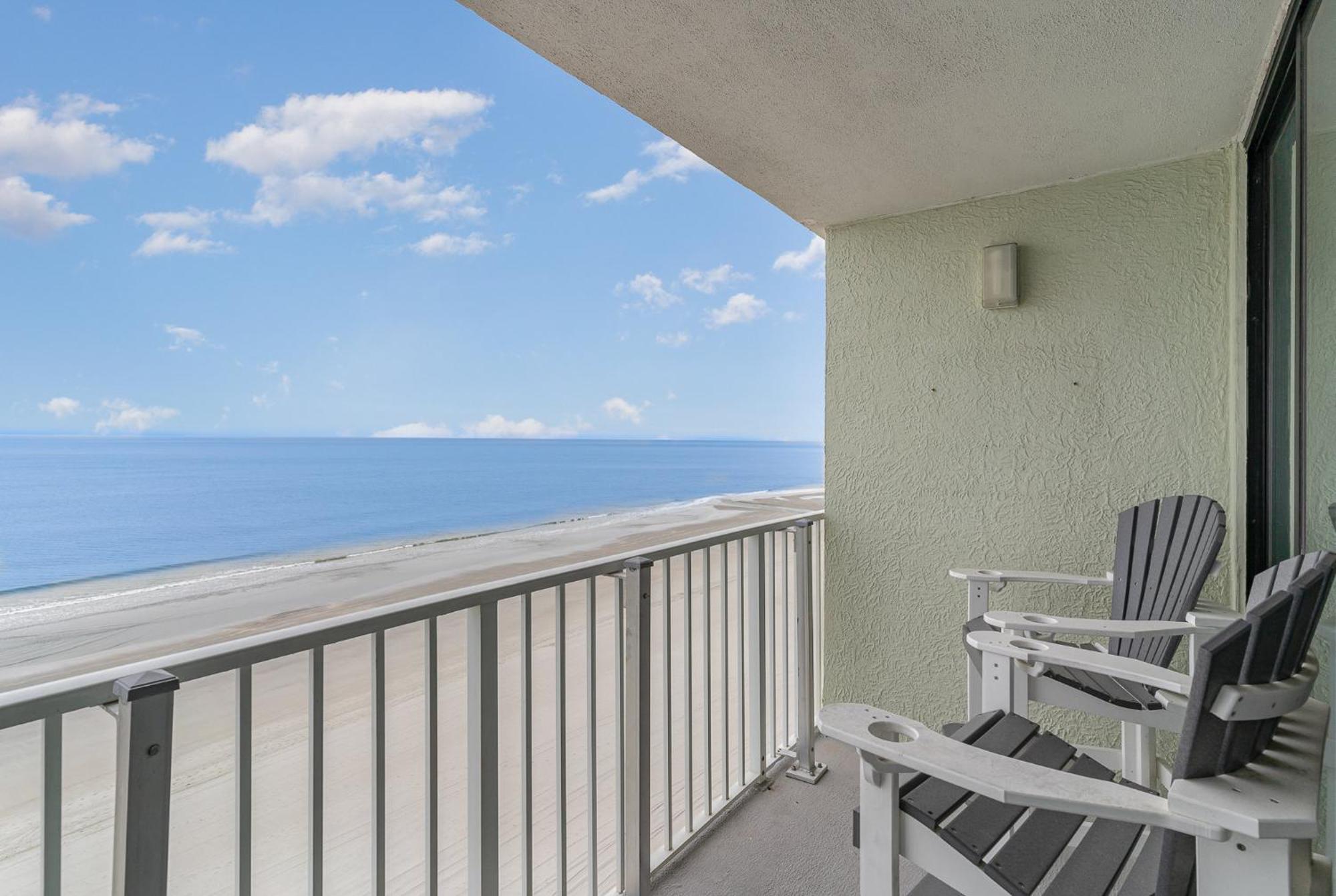 Sands Beach Club Briarcliffe Acres Exterior foto